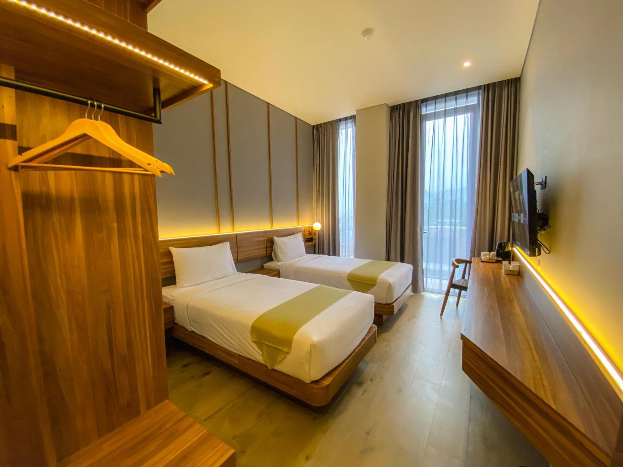 ฟาเซด โฮเต็ล บาย อาซานา Hotel ตาวังมางู ภายนอก รูปภาพ